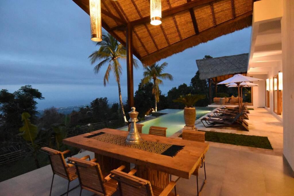 Bali Mimpi Luxurious Villa With Great Ocean Views! Ambengan Exterior photo